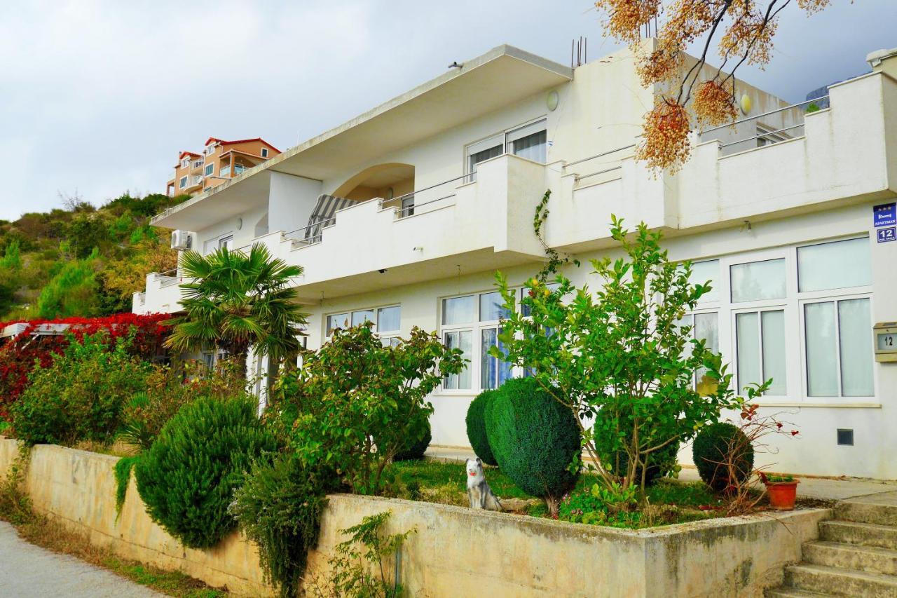 Apartment Nike Celina Exterior photo